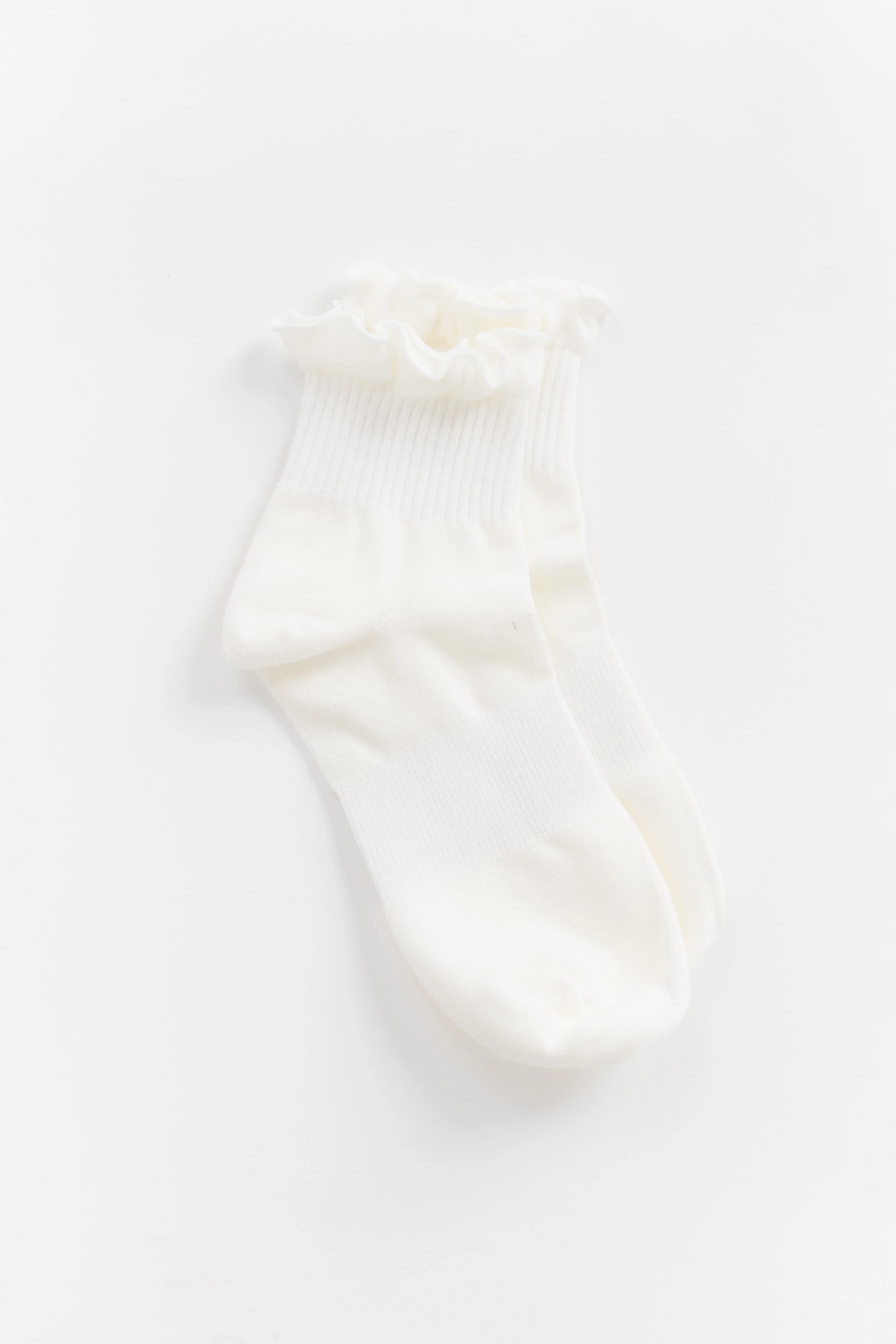 Cove Embroidered Ruffle Quarter