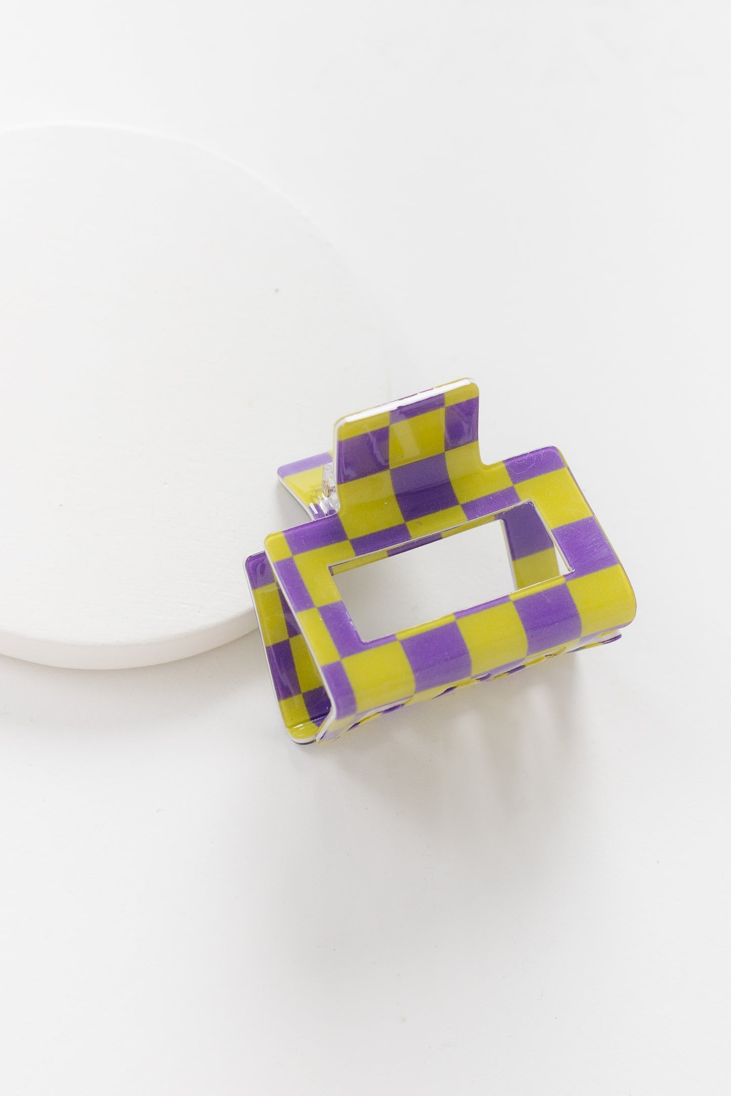 Cove Retro Checkered Hair Claw