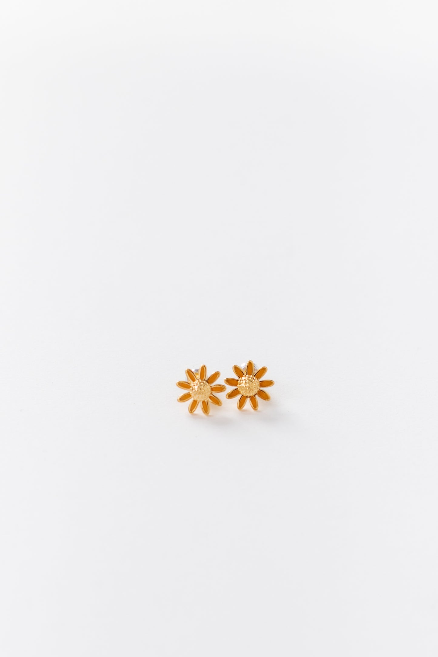 Cove Daisy Earrings