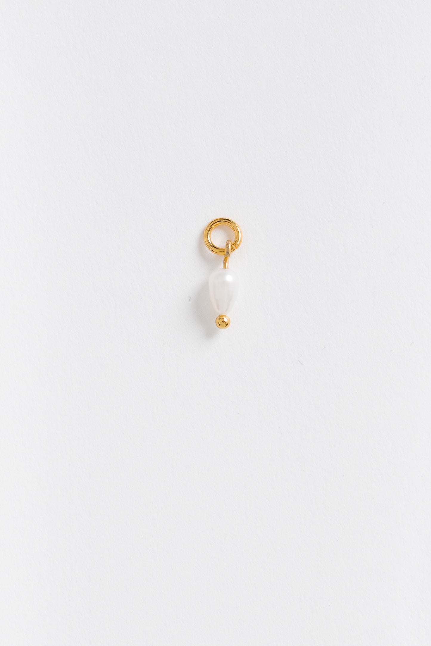 Cove Charm Pearl
