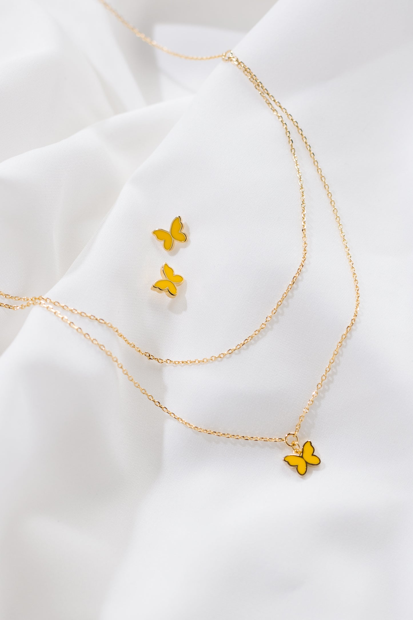 Cove Dainty Butterfly Earring