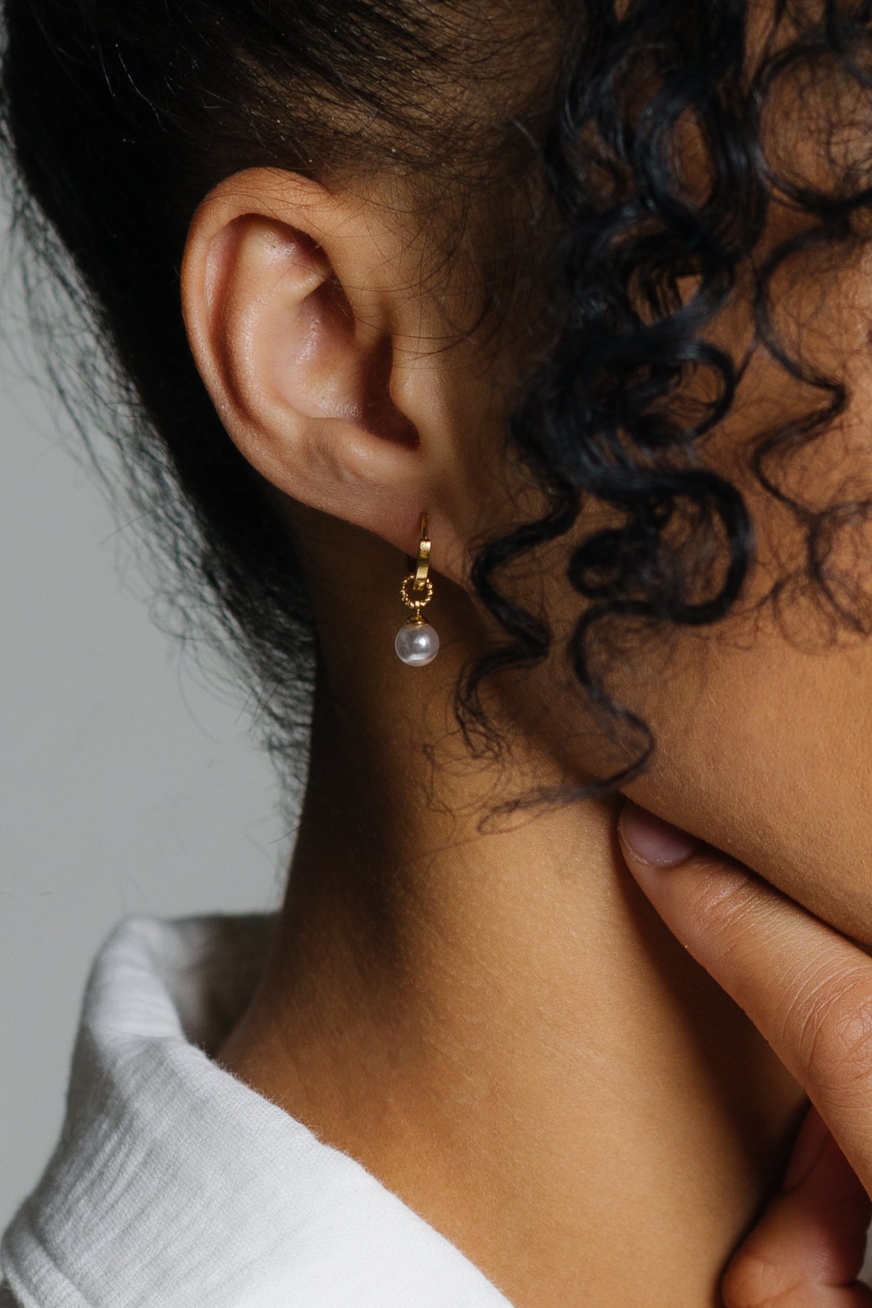 Cove Earrings Drop Pearl Huggies