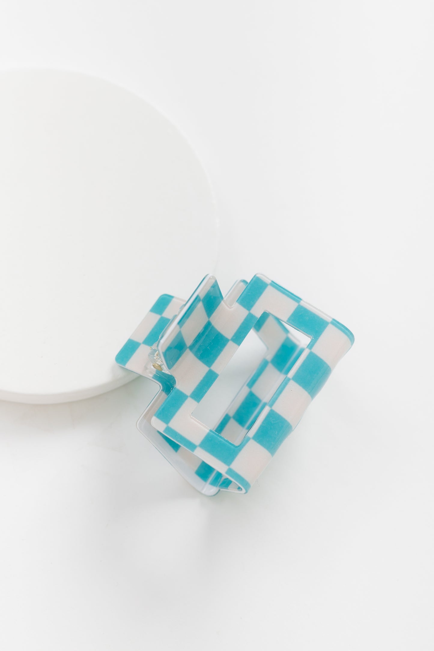 Cove Retro Checkered Hair Claw