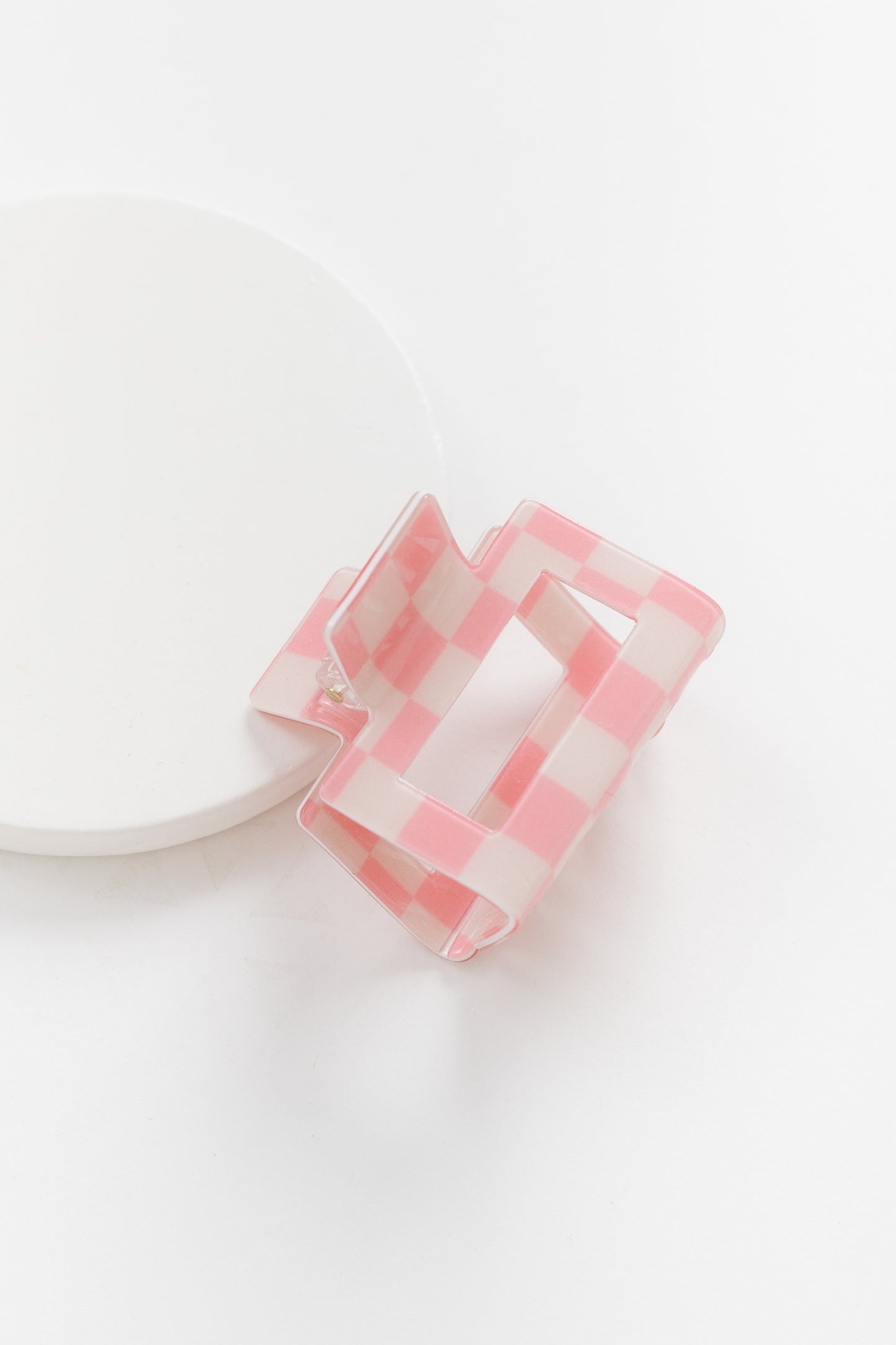 Cove Retro Checkered Hair Claw