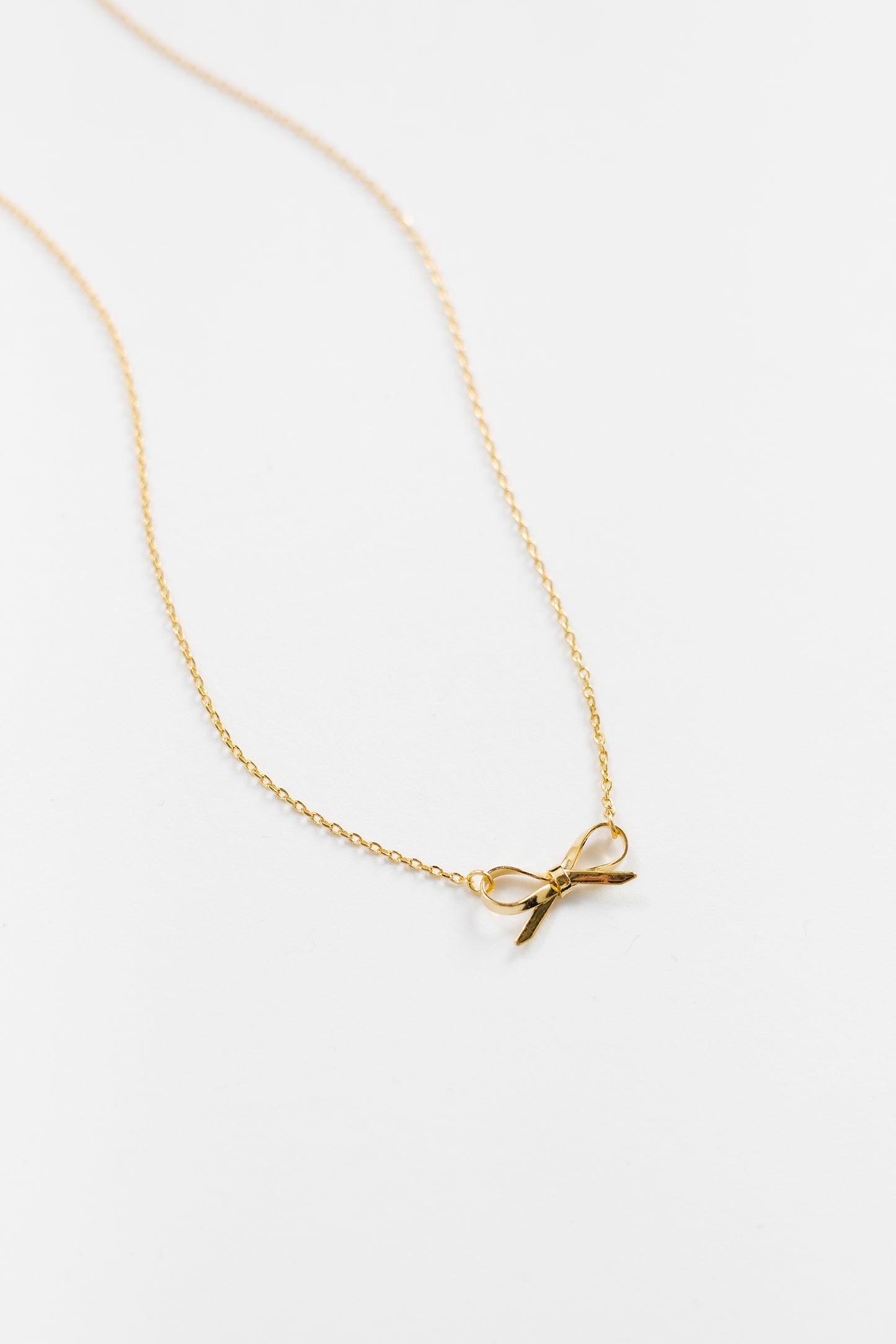 Cove Bow Necklace