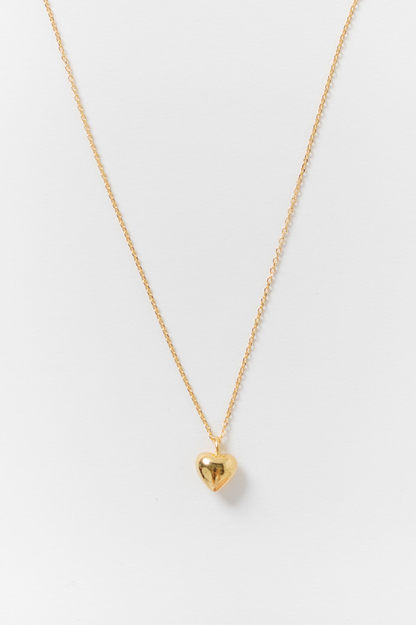 Cove Solid Petite Heart Necklace
