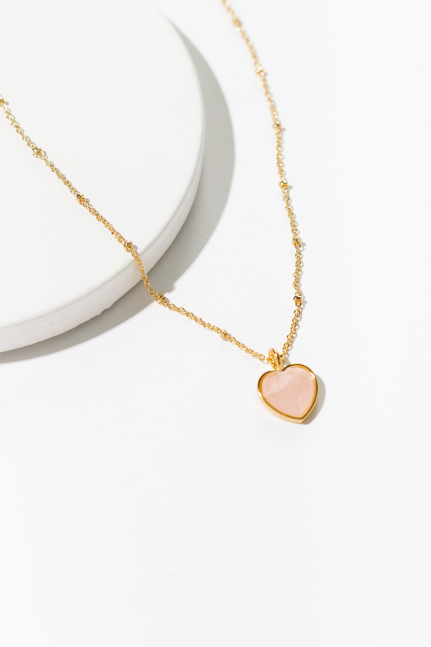 Cove Necklace Rose Quartz Heart Gold