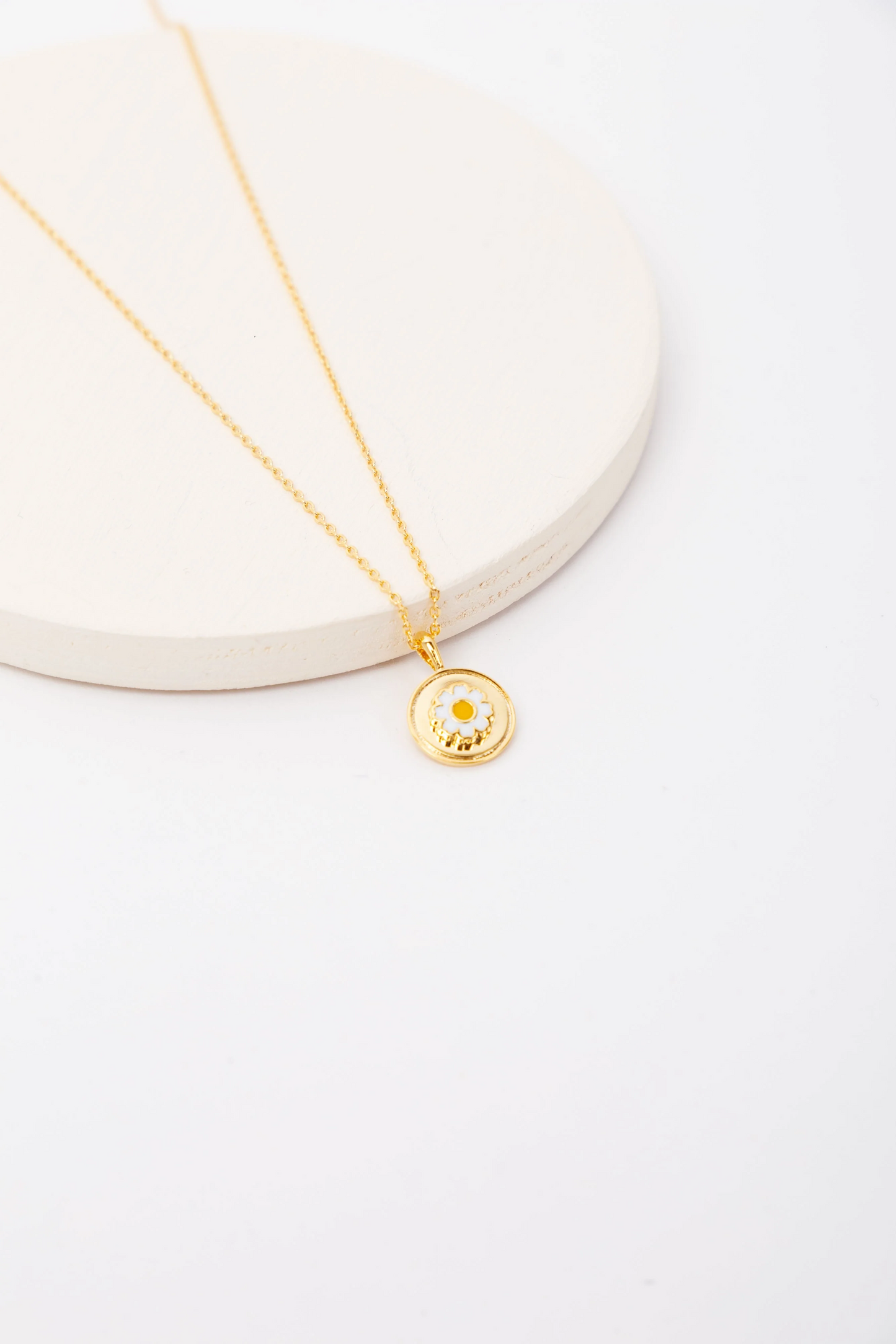 Cove Daisy Gold Necklace