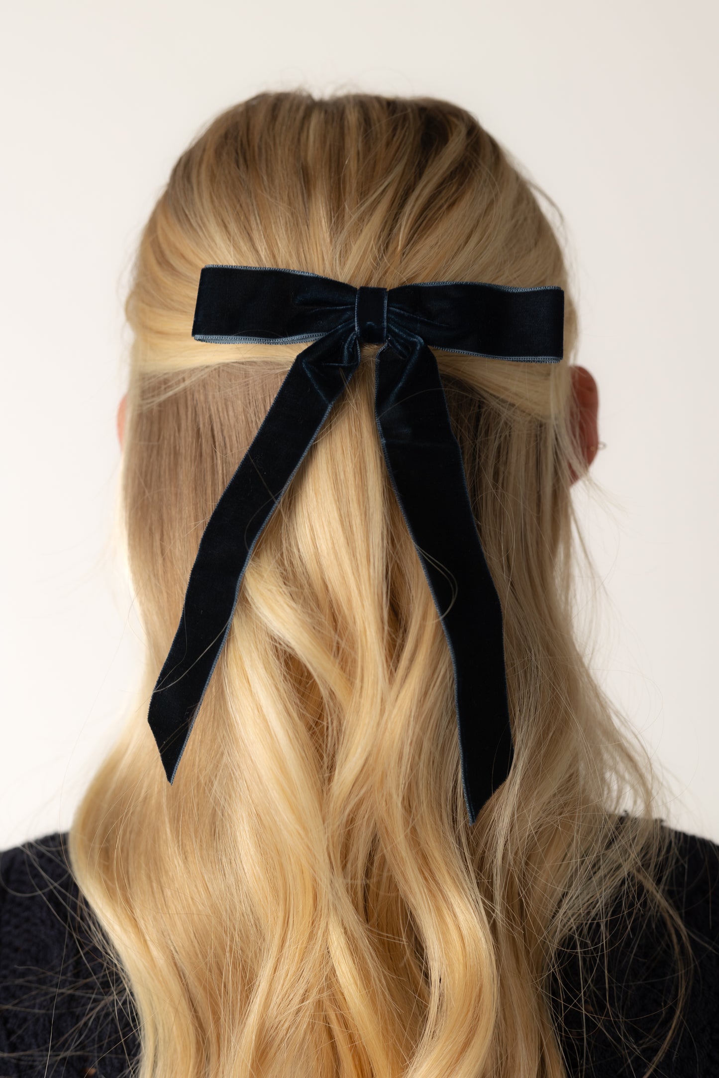 Cove Dressy Petite Velvet Bow